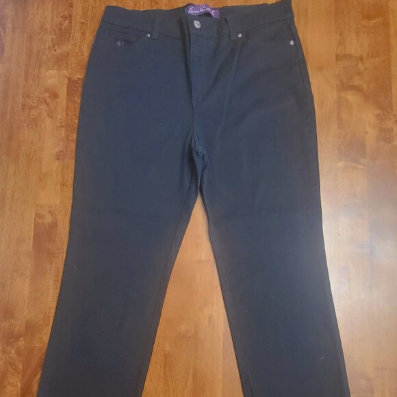 Gloria Vanderbilt ~ Sz 14P ~ Black Amanda Style Jeans/Pants ~Excellent Condition - Picture 1 of 8